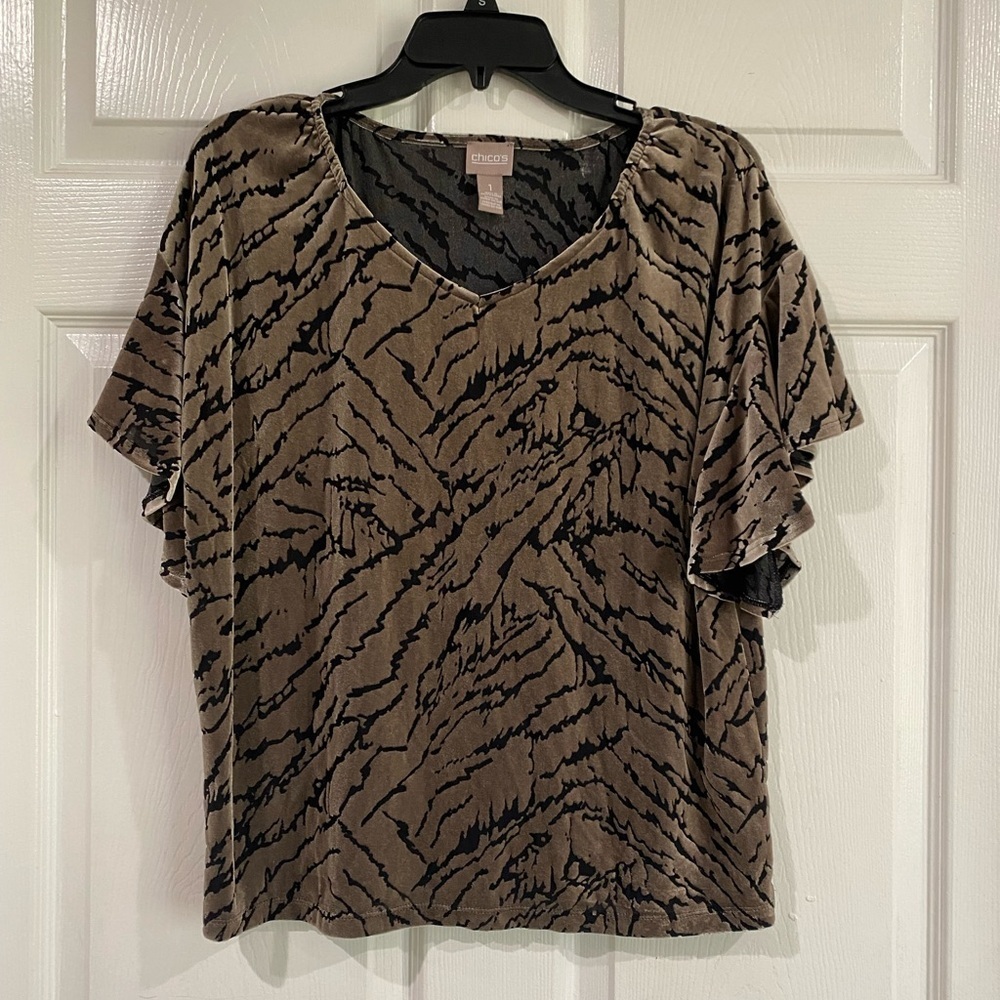 Chicos Velvet Burnout Tiger Print Flutter Sleeve V-Neck Blouse Sz 1 M Whimsigoth